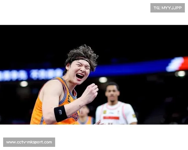 王哲林机动性成上海战术支点，策应能力激活锋线